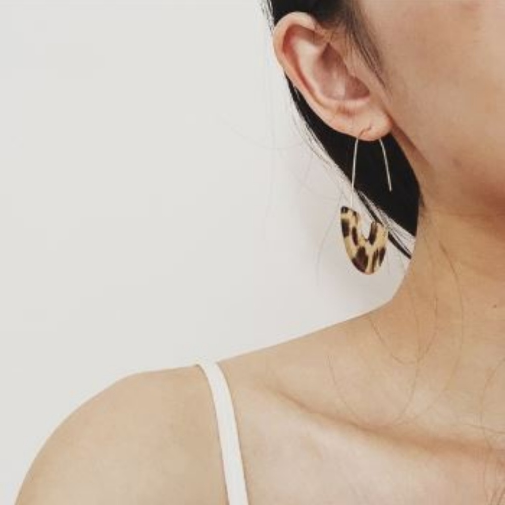 4 for $20 Acrylic Resin Dangle Earrings (Leopard) - Picture 3 of 6